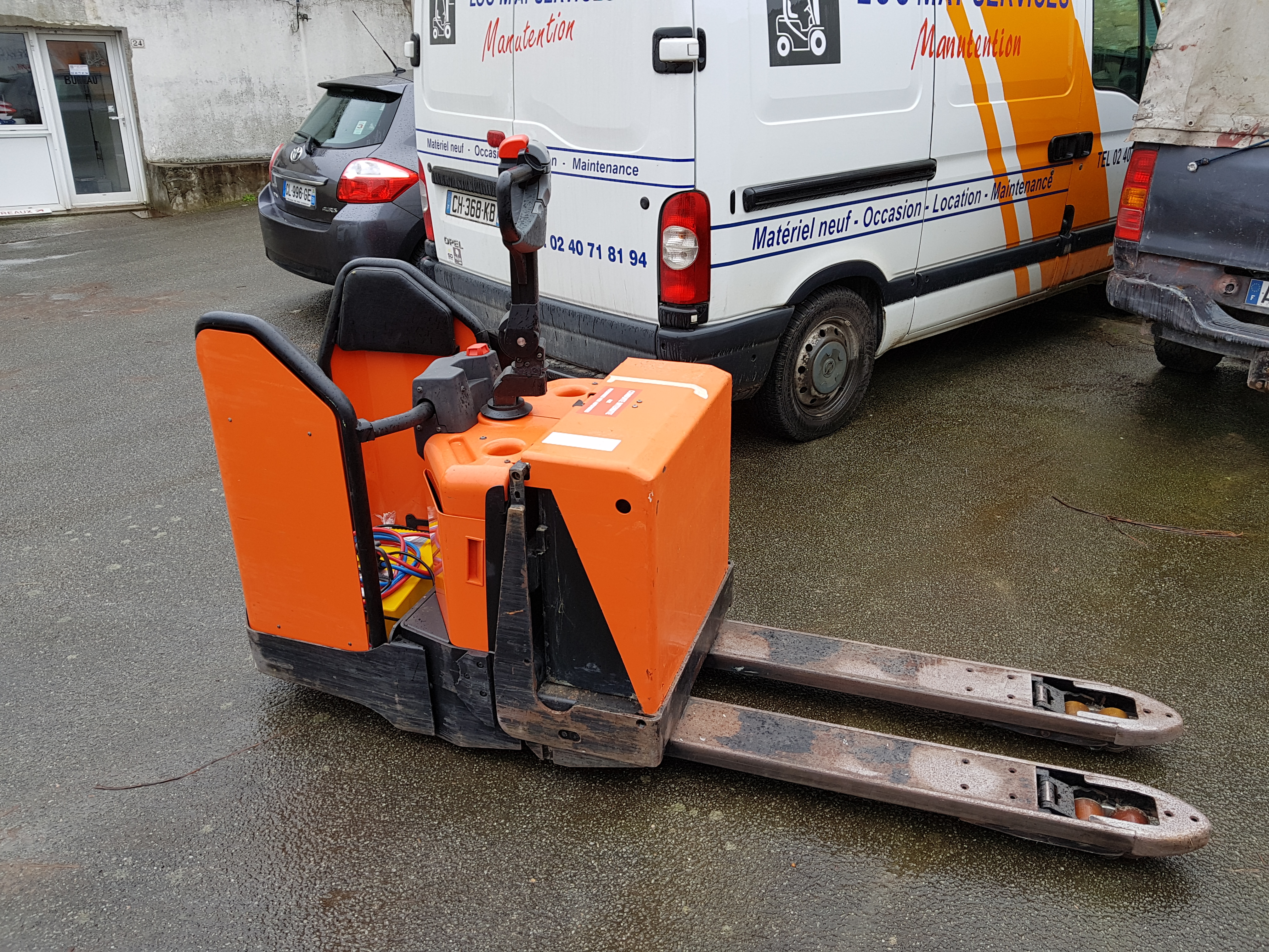 Transpalette électrique BT/Toyota LPE 200