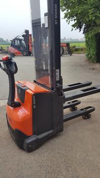 Gerbeur BT SWE 140 L